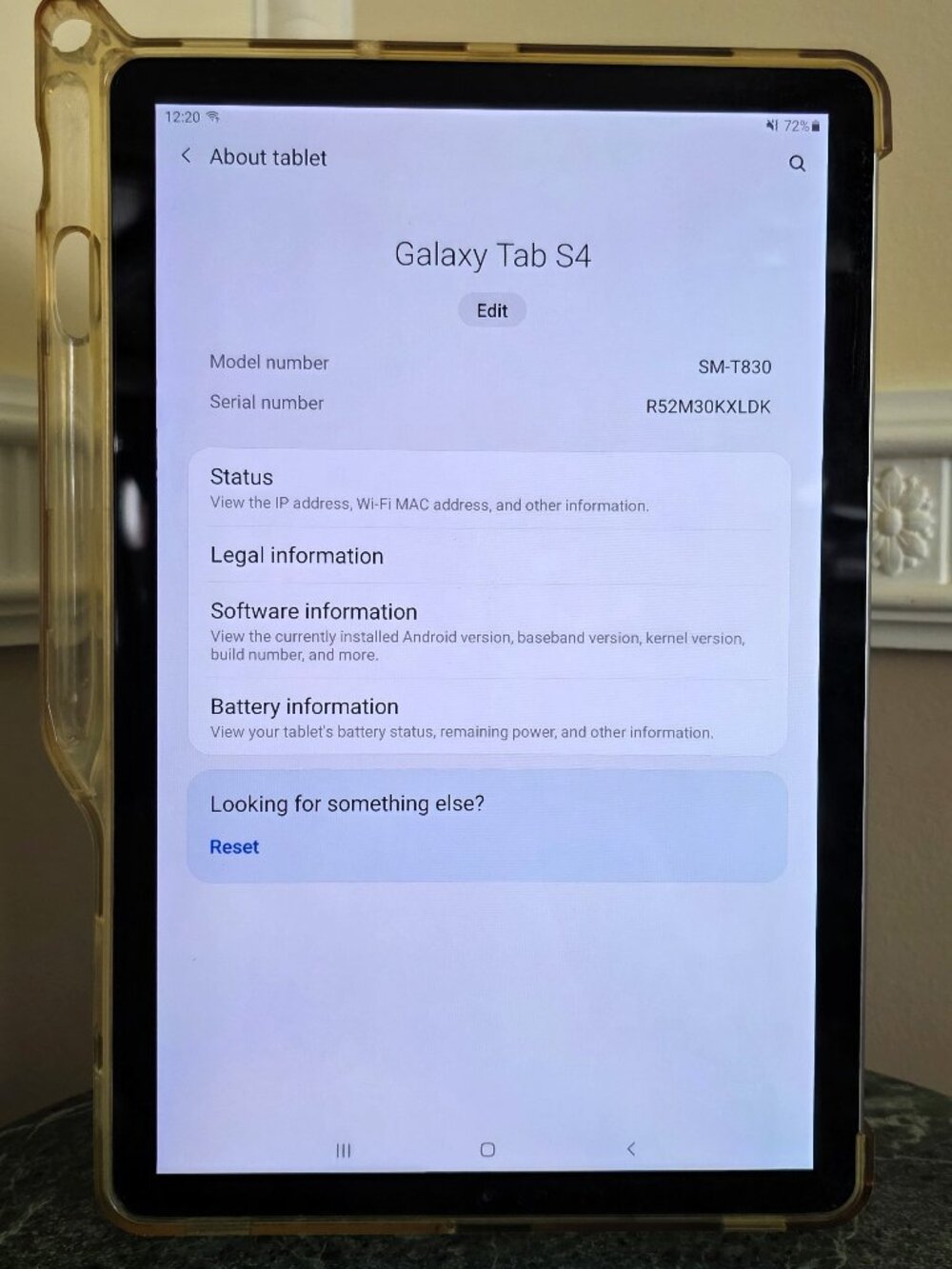Excellent SamsungGalaxy TabS4 SM-T830 10.5 WiFi White 64GB 4GB 4Cases Bundle